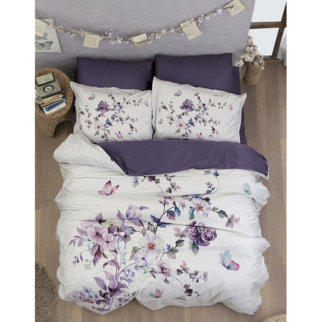 3D Спално бельо от памучен сатен – бяло и лилаво с цветя и пеперуди