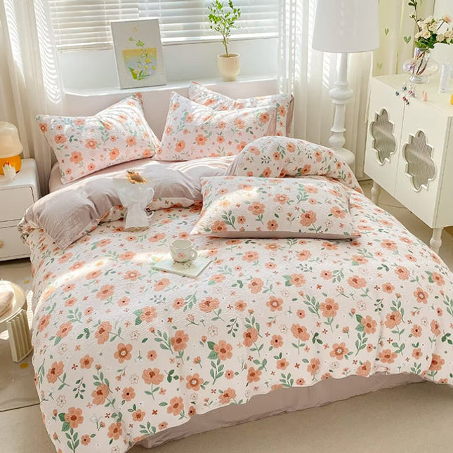 Спално бельо за приста с ластик - бяло и бежово с красиви цветя