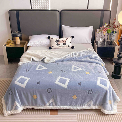 Плюшено одеяло - светлосиньо с фигурки