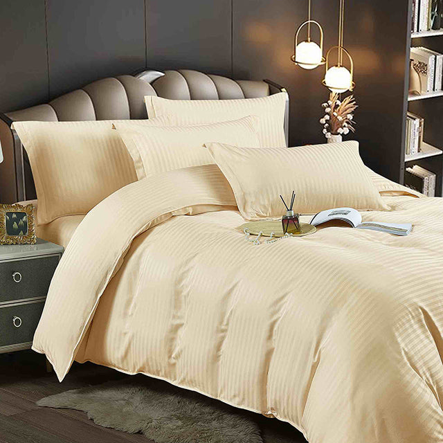 Едноцветно спално бельо - цвят шампанско с райе - F2-15