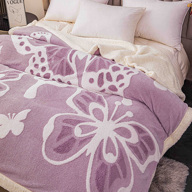 Плюшено 3D одеяло - Лилав цвят с пеперуди - F3D-06