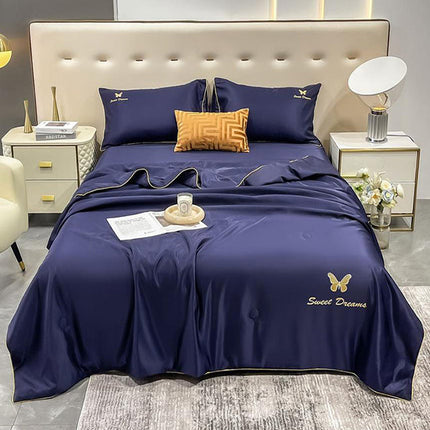 Луксозно спално бельо с нежно покривало и бродерия – цвят индиго